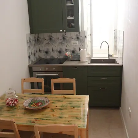 Charming Flat Near Center And スプリト